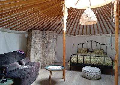 Yurt binnen